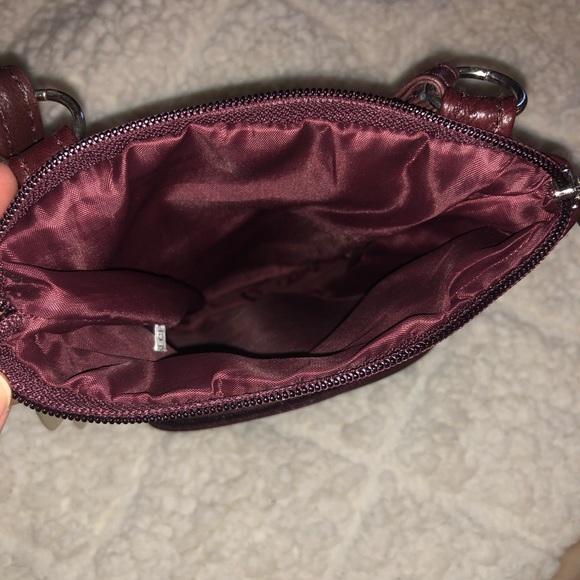 Maroon Leather Crossbody Bag with Adjustable Strap - Picture 5 of 7